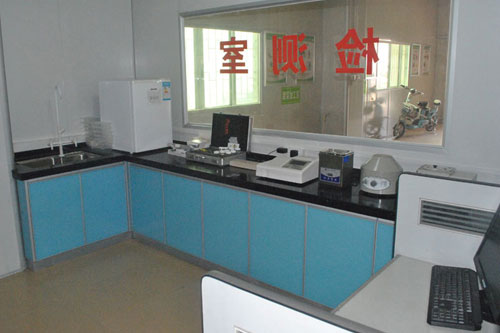 檢測室_深圳市偉泰發餐飲管理有限公司