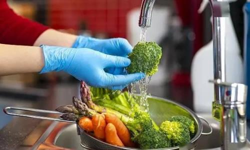深圳送菜公司分享幾個有效清除蔬菜生鮮農藥殘留的方法
